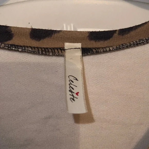 Colorblock top - Picture 2 of 3